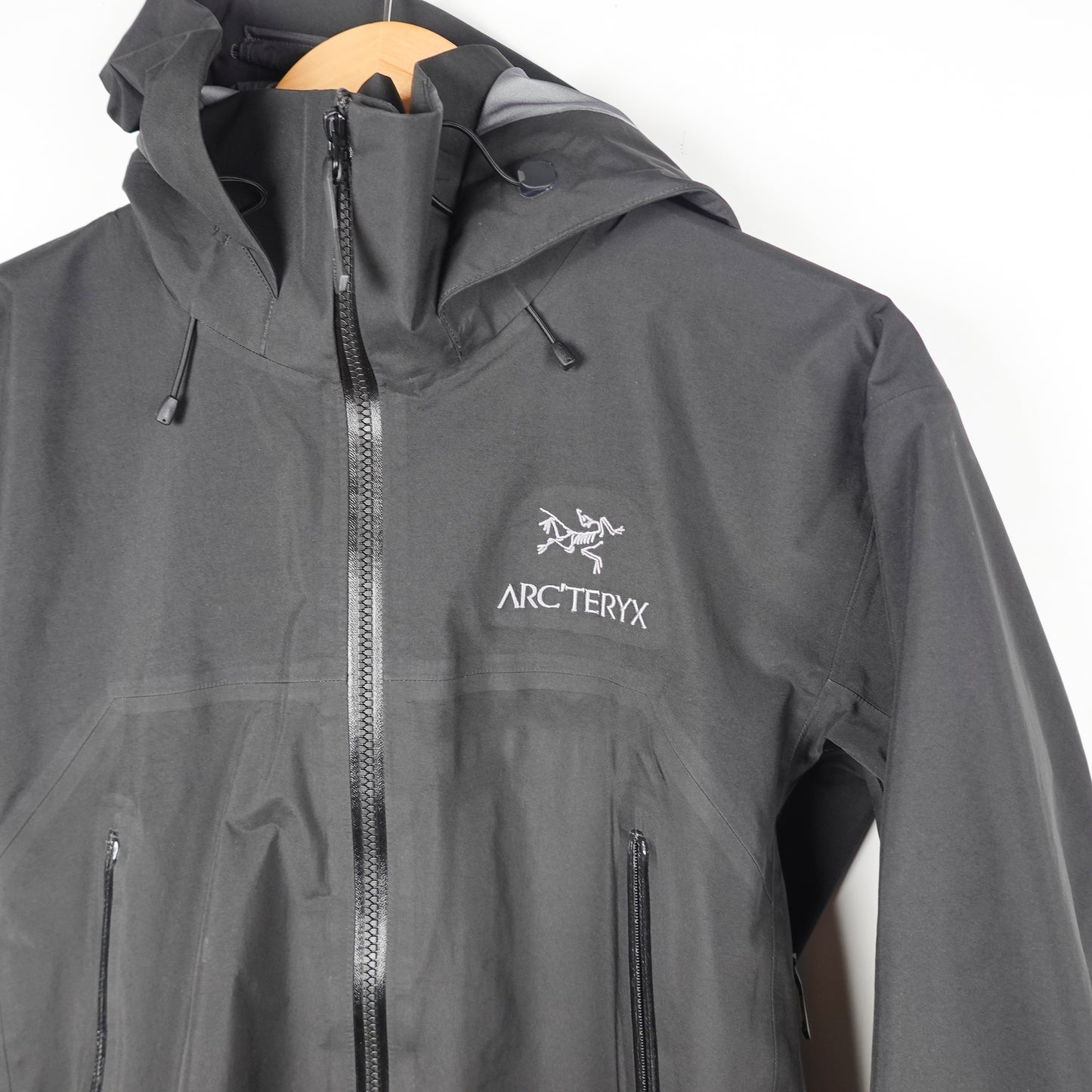 Arc’teryx Beta AR Gore-Tex Jacket - Size S