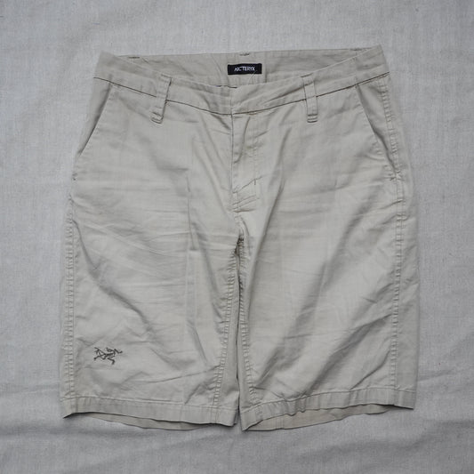 Arc’Teryx Trim Fit Shorts - Size 32
