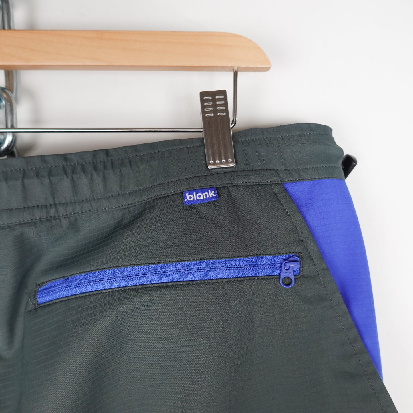 Blank Tech Pant - Size L