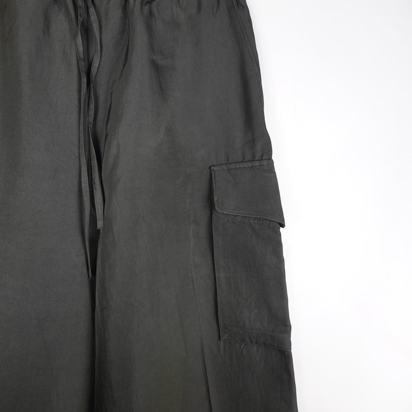 Bluhrms Nylon Silk Side Seamless 4P Pants - Size 3