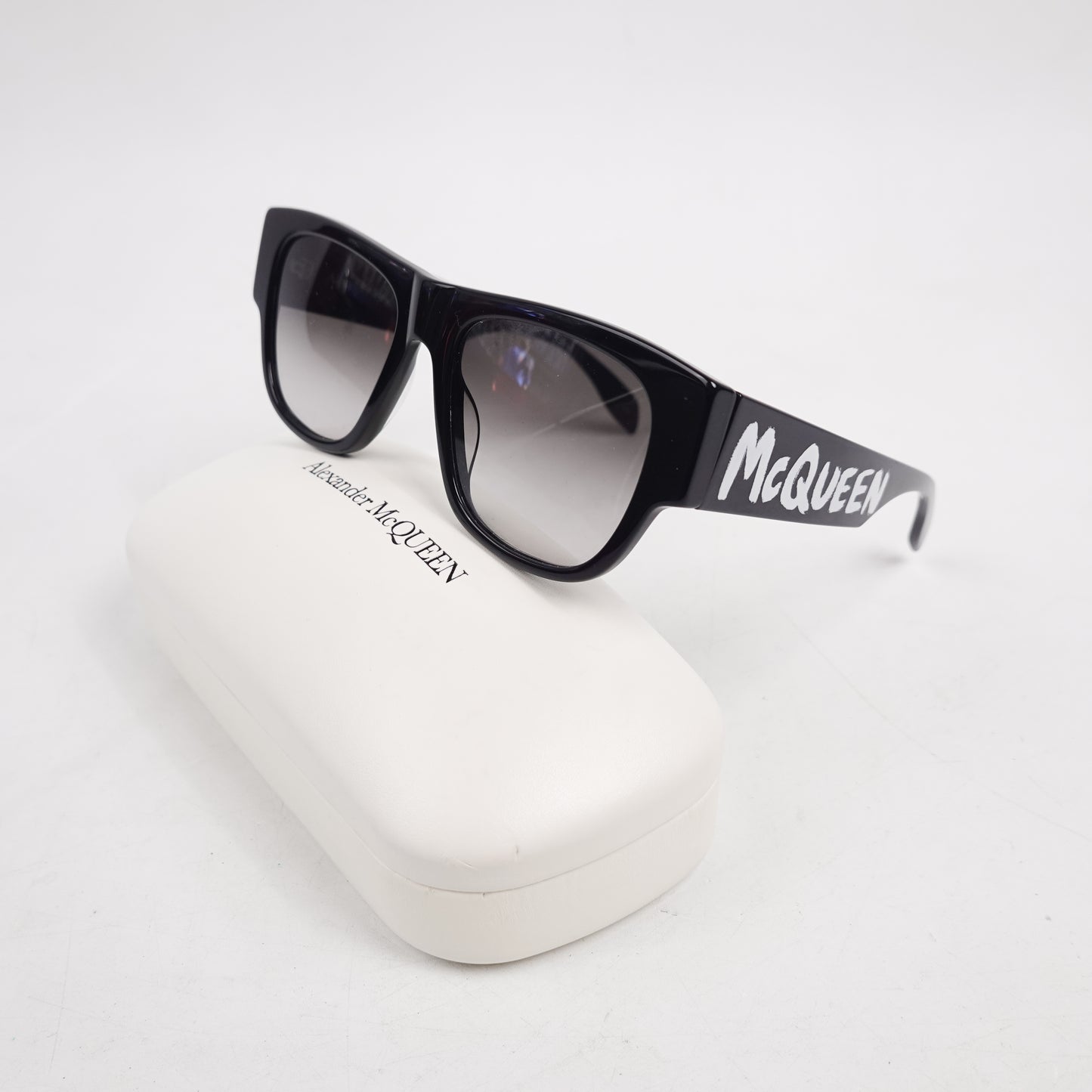 Alexander McQueen AM3028S Sunglasses