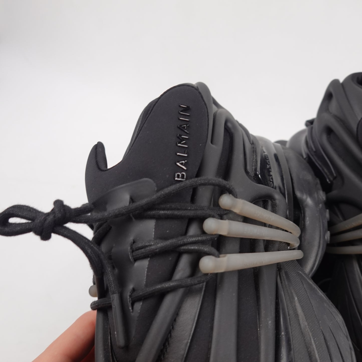 Balmain Leather Unicorn Low-Top Sneaker - Size 9