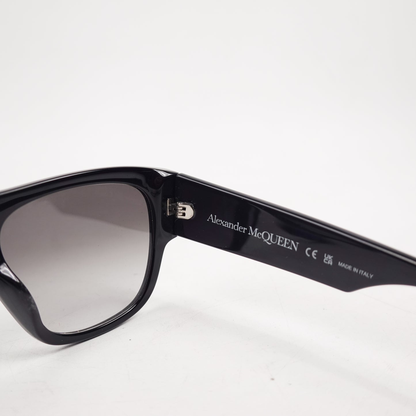 Alexander McQueen AM3028S Sunglasses