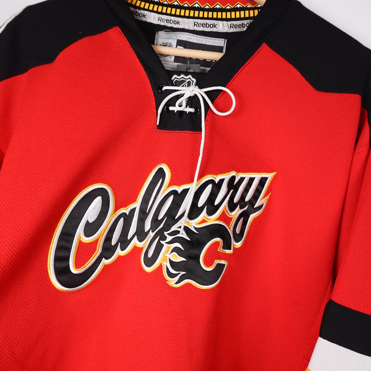 Calgary Flames Jersey - Youth XL