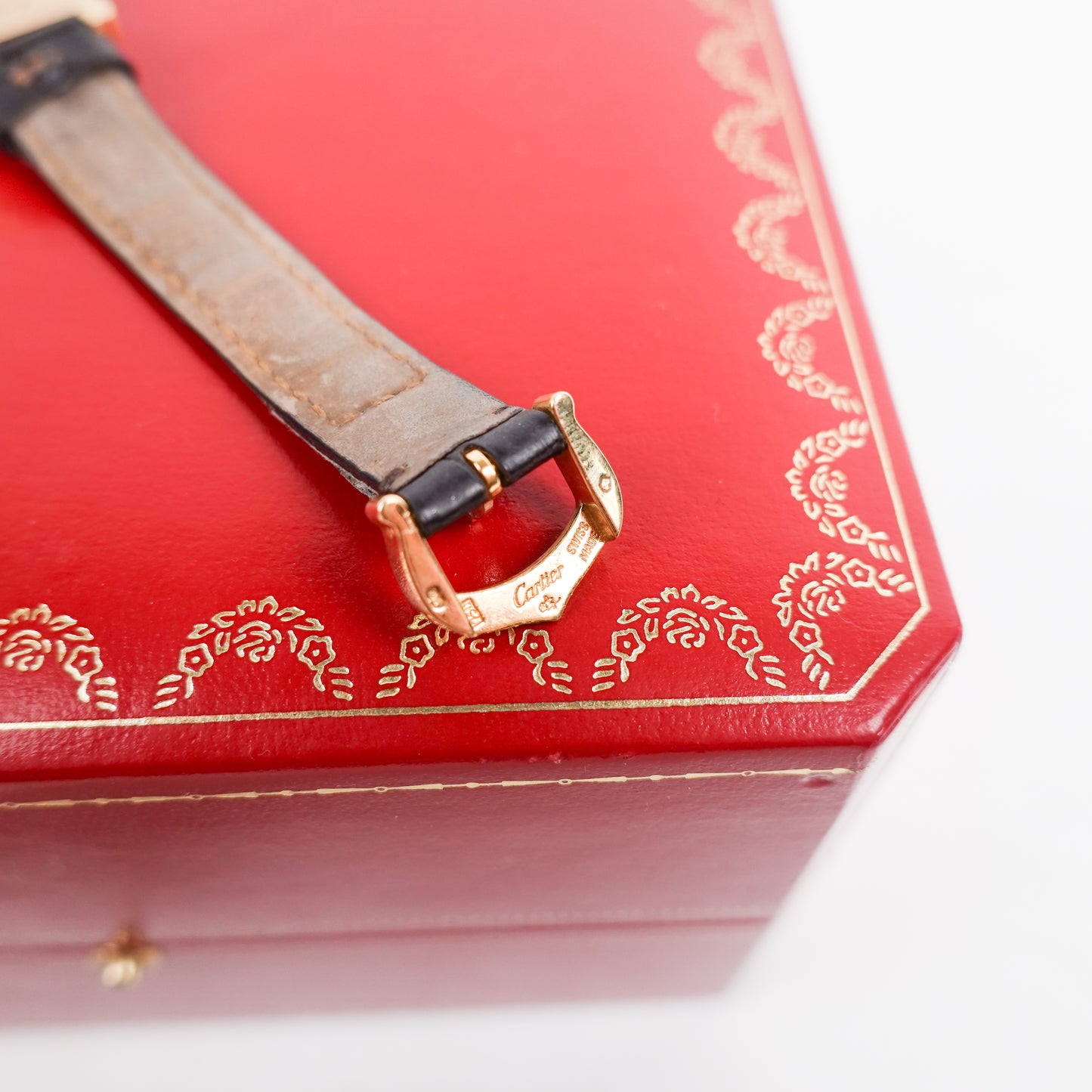 Cartier Tank Américaine Ref. 2482 18K Gold Watch