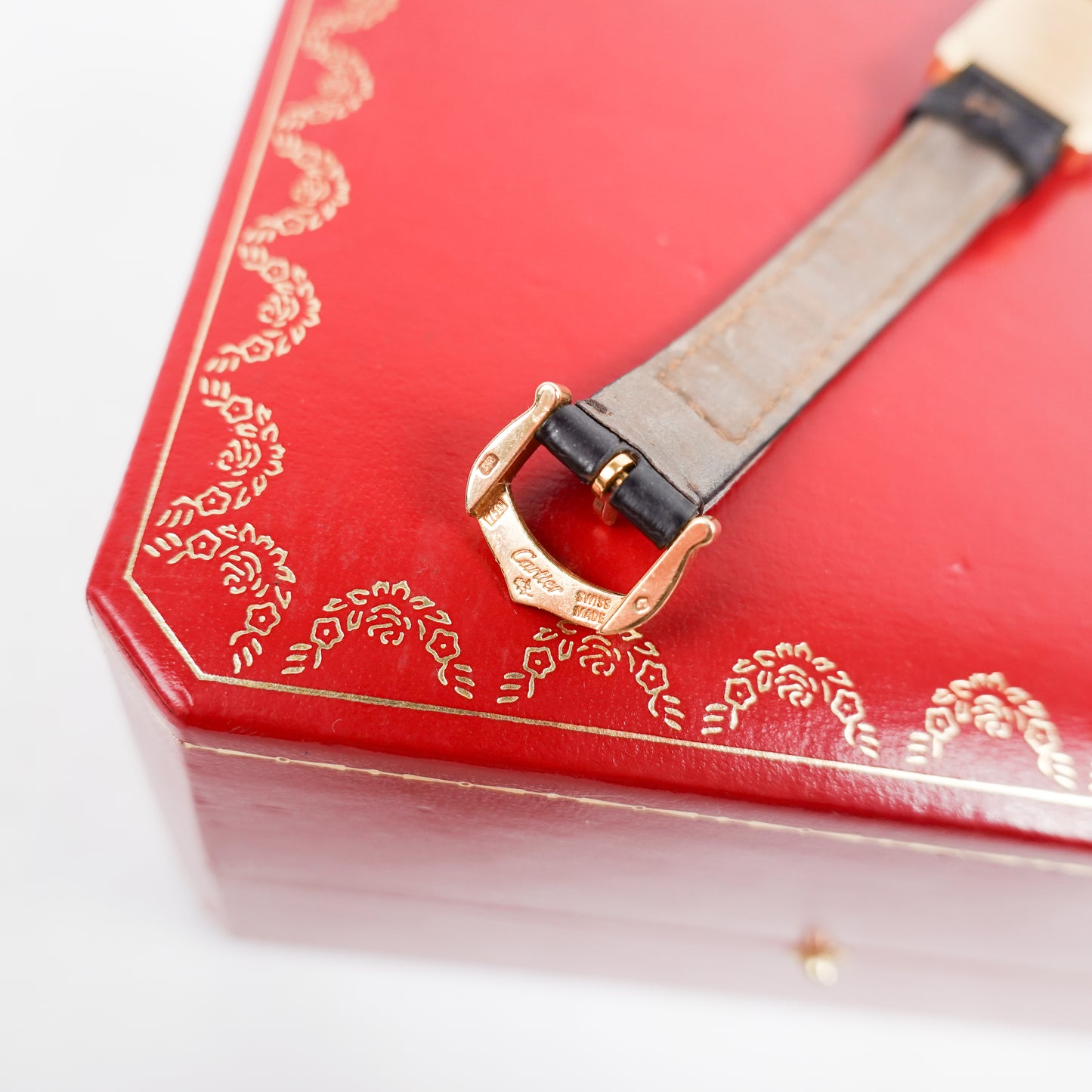 Cartier Tank Américaine Ref. 2482 18K Gold Watch