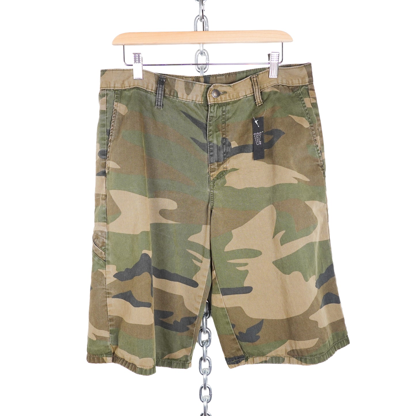 Dickies Camo Shorts - Size 32