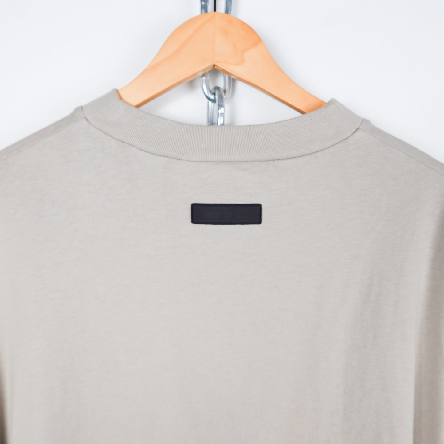 Essentials L/S - Size S