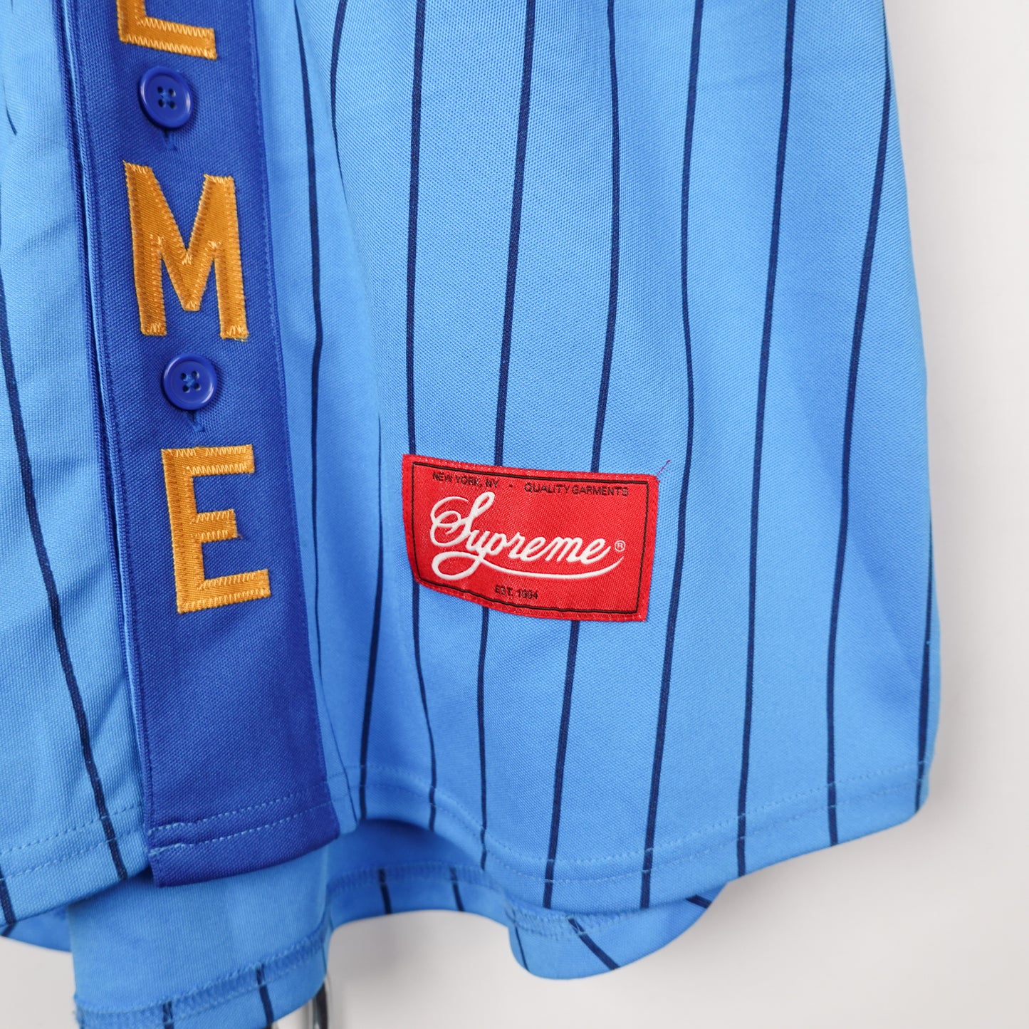 FW18 Supreme Vertical Logo Baseball Jersey - Size M
