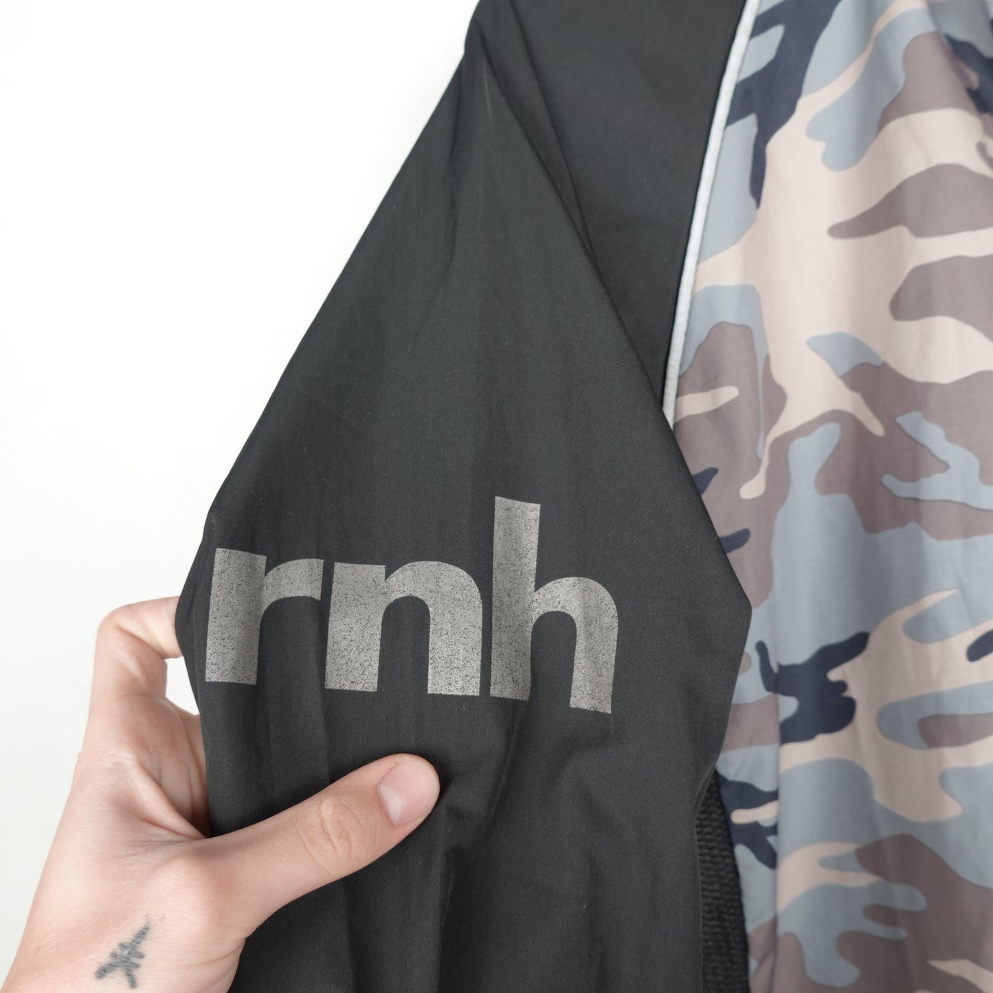 Rip N Hammer Camo Wind Breaker - Size L