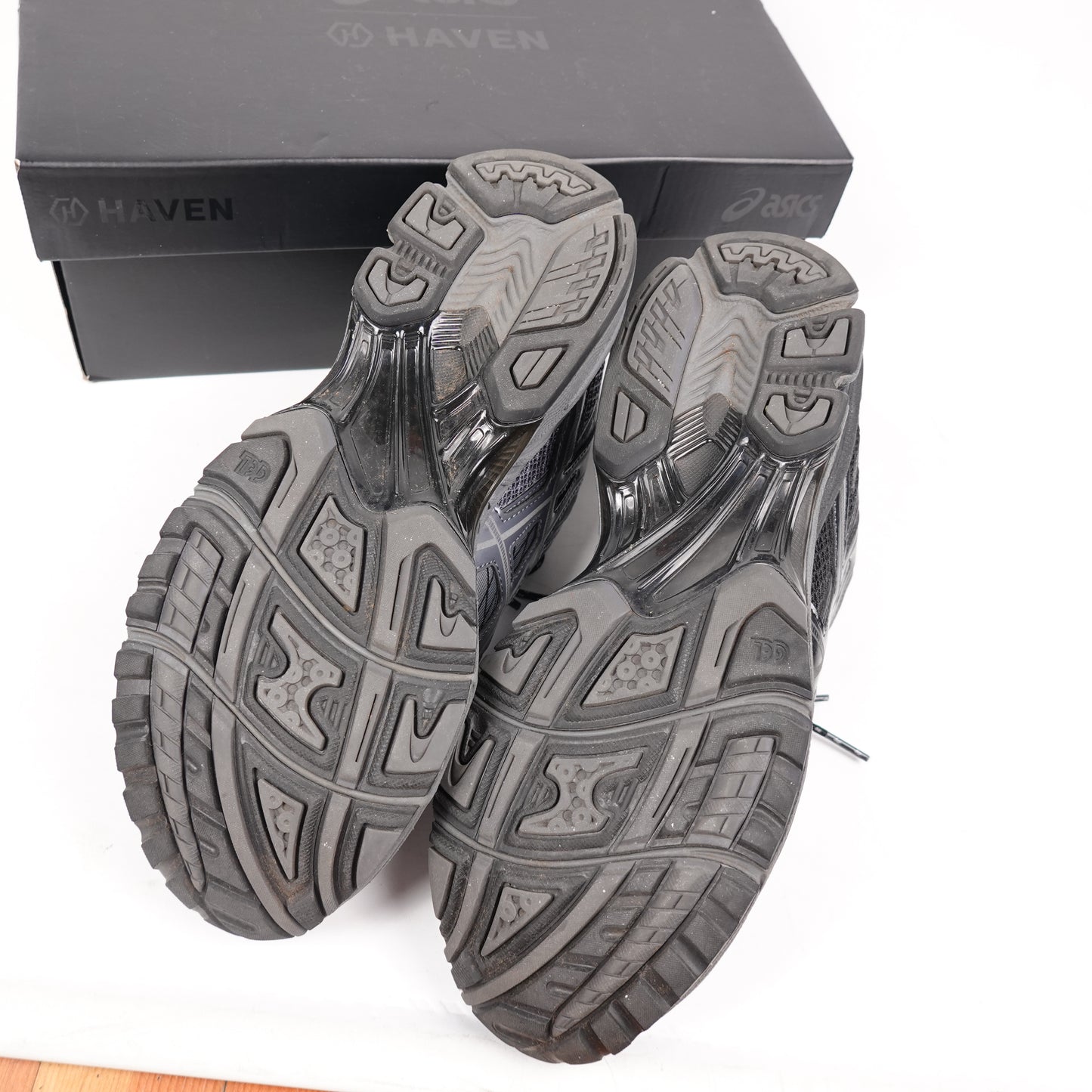 Haven x Asics Gel Nimbus 10.1 Black/Iron - Size 10