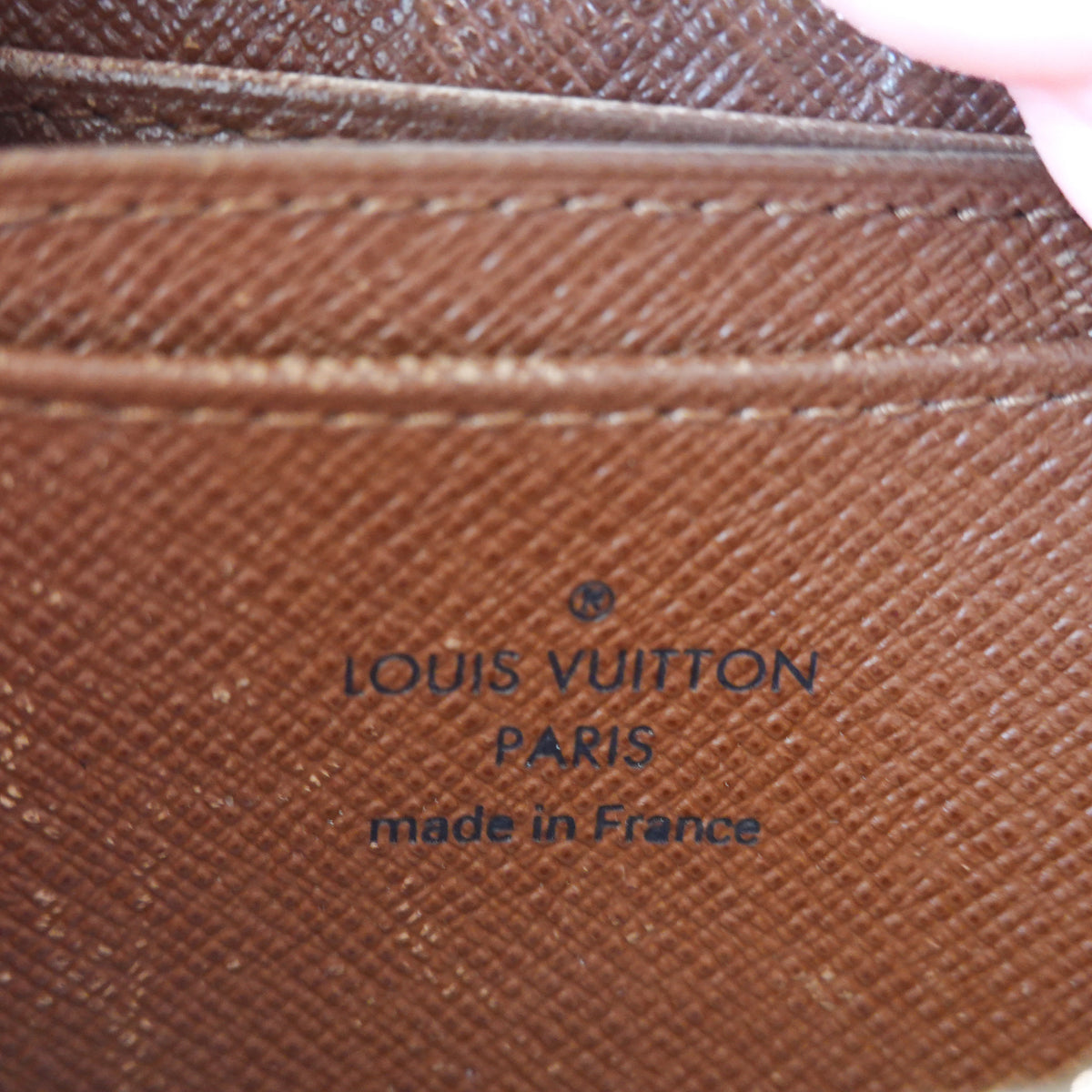 2007 Louis Vuitton Zipper Wallet