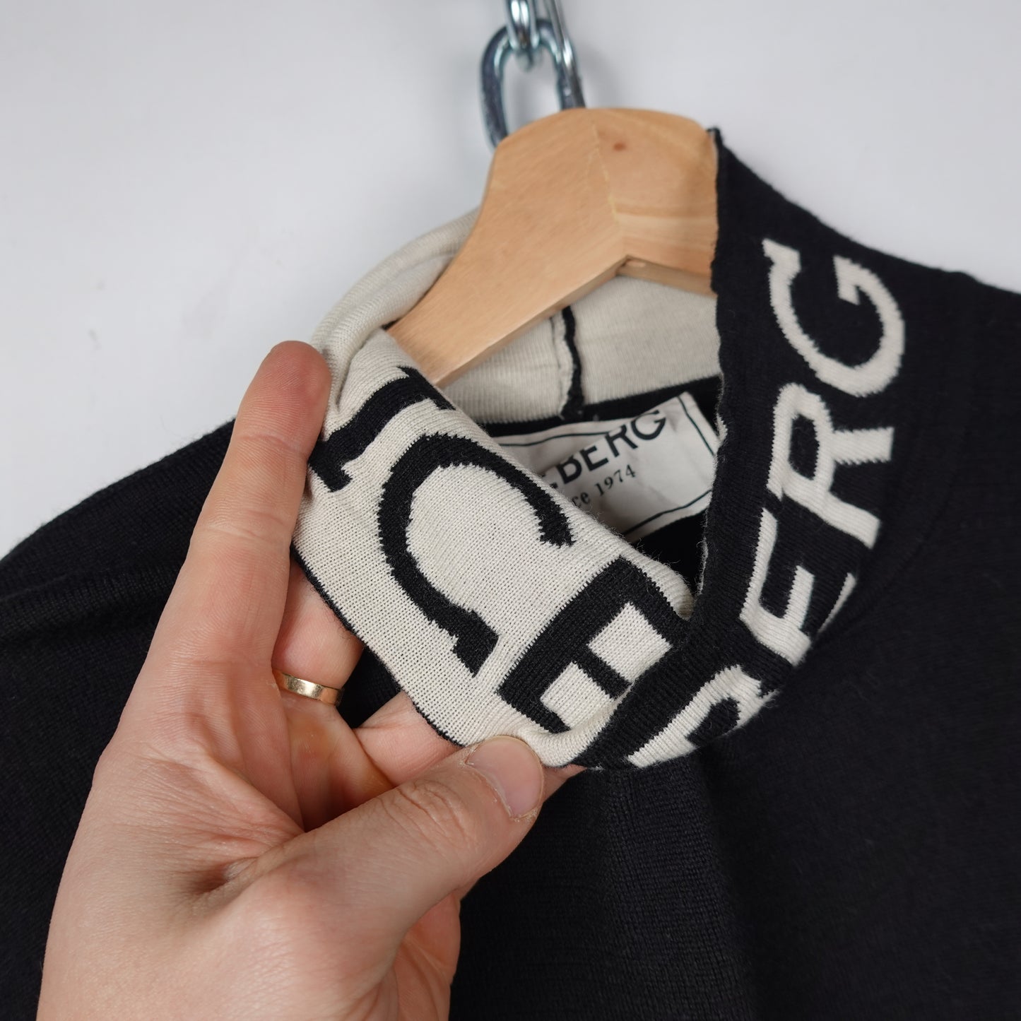 Iceberg Light Knit Mockneck - Size L