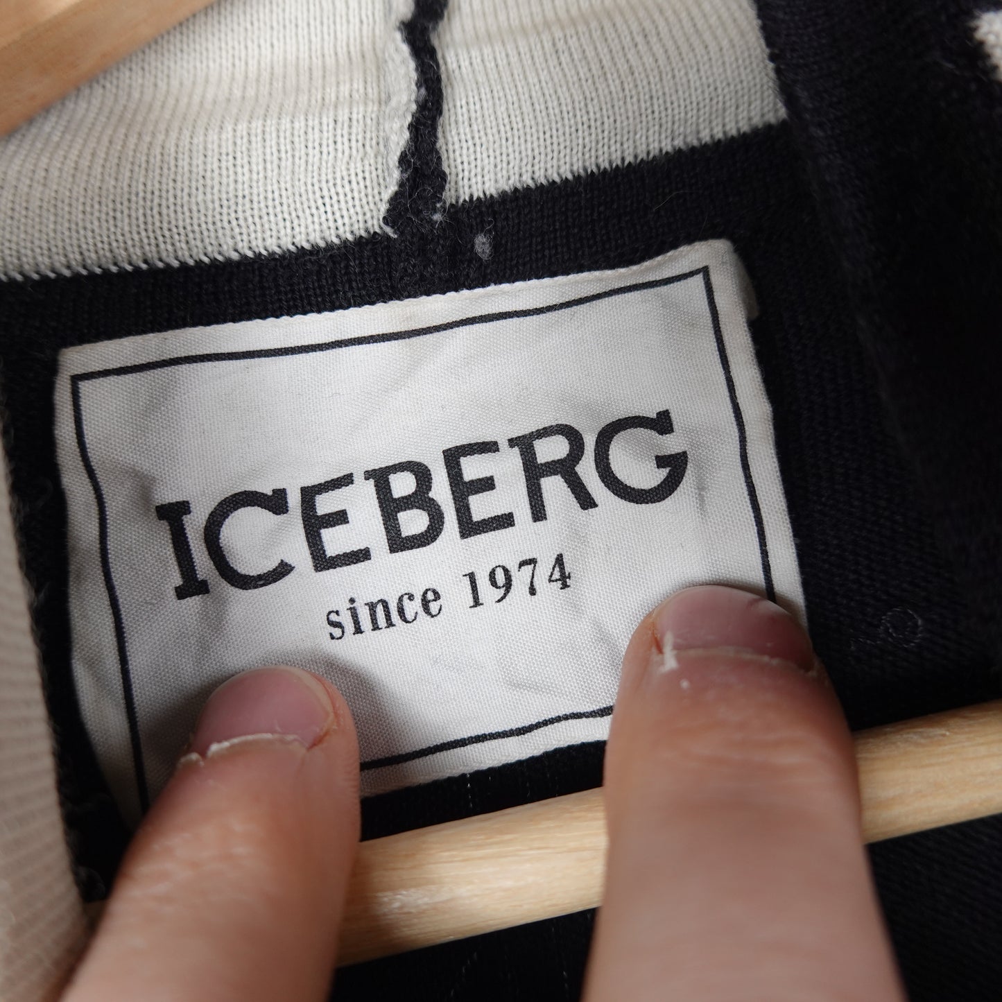 Iceberg Light Knit Mockneck - Size L