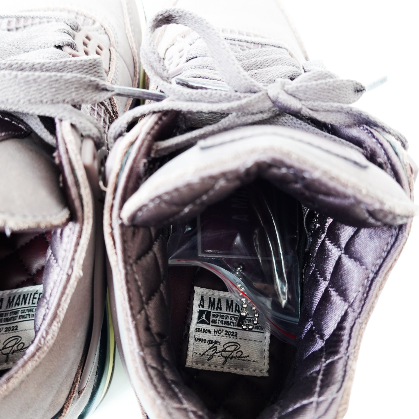 Jordan 4 / A Ma Maniere / Size 5.5Y