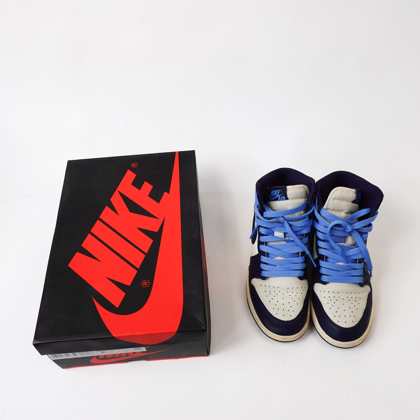 Jordan 1 / Obsidian / Size 5.5Y