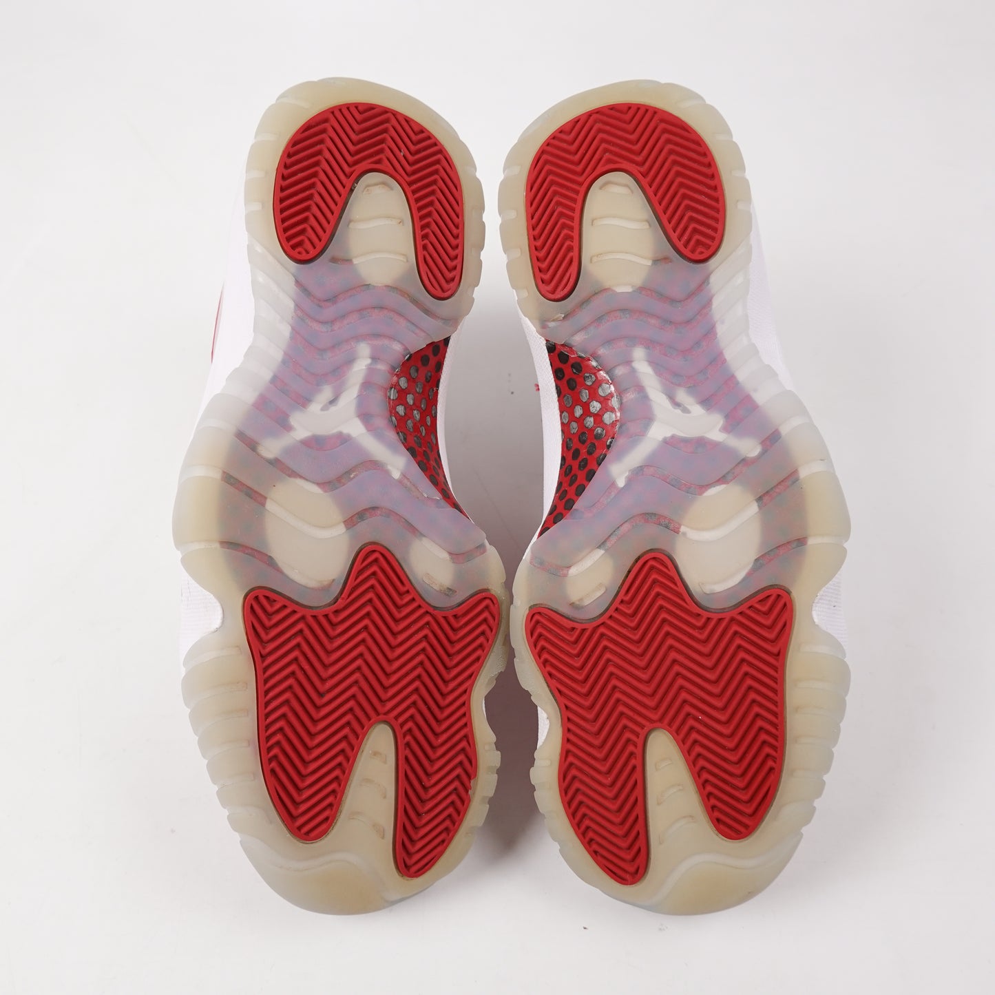 Jordan 11 Cherry - Size 8.5