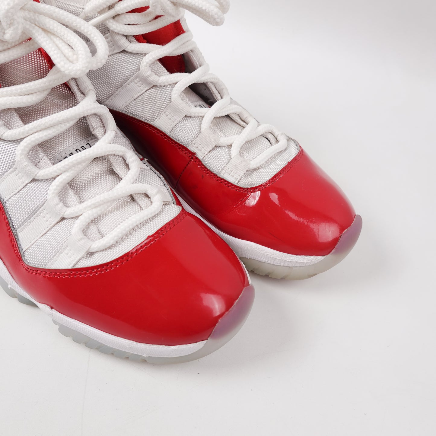 Jordan 11 Cherry - Size 8.5