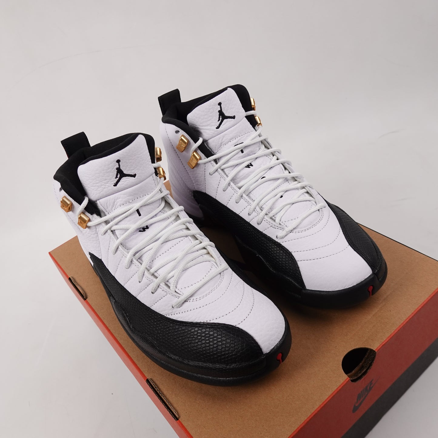 Jordan 12 Taxi - Size 10