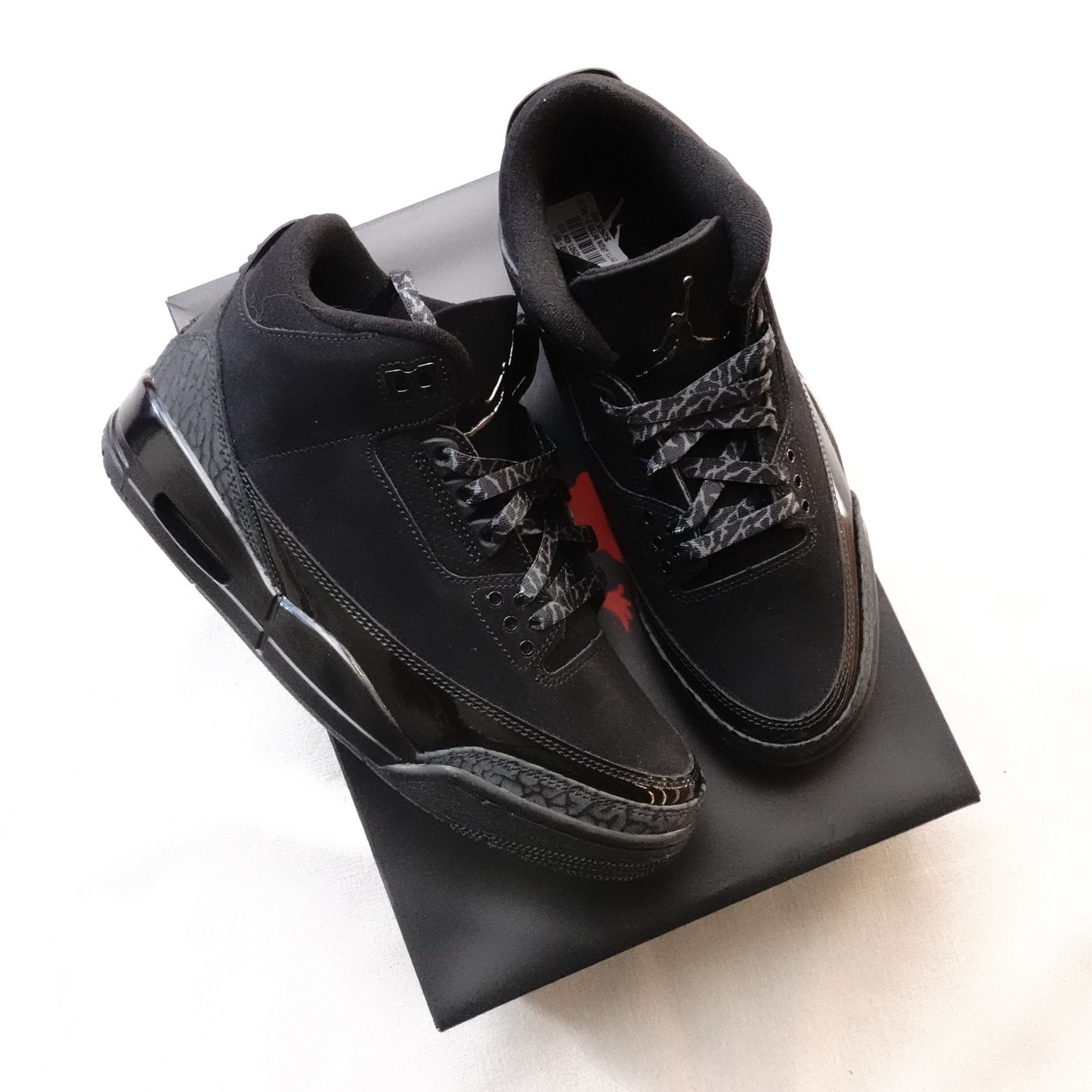 Jordan 3 Black Cat - Size 8M
