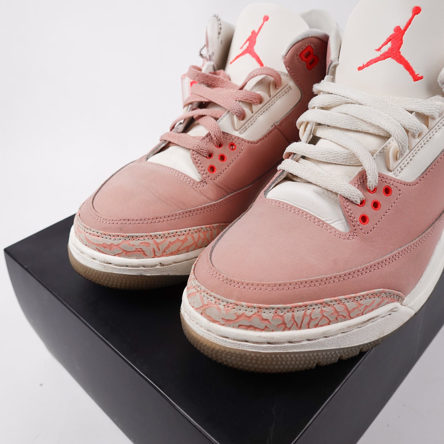 Jordan 3 Rust Pink - Size 10.5