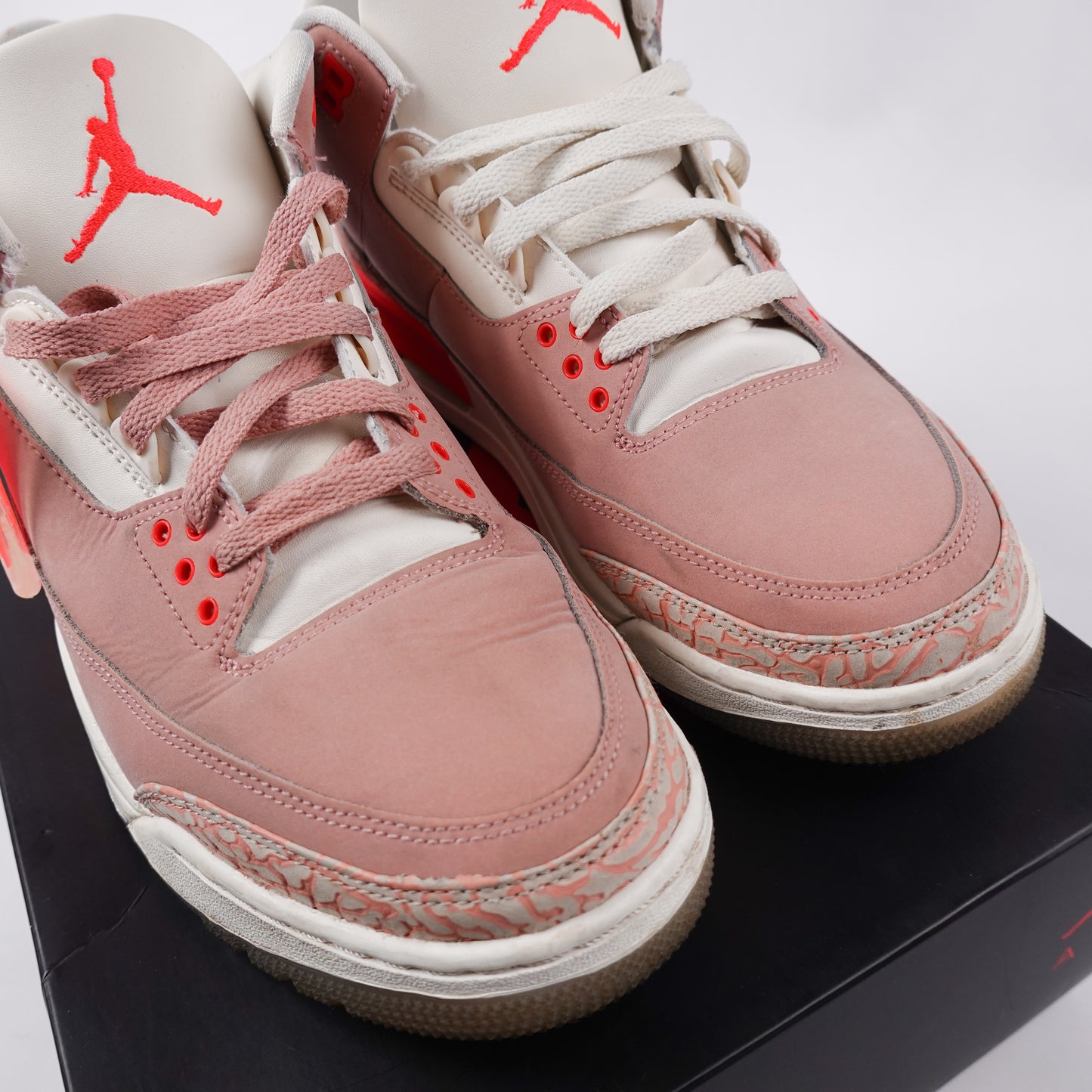 Jordan 3 Rust Pink - Size 10.5