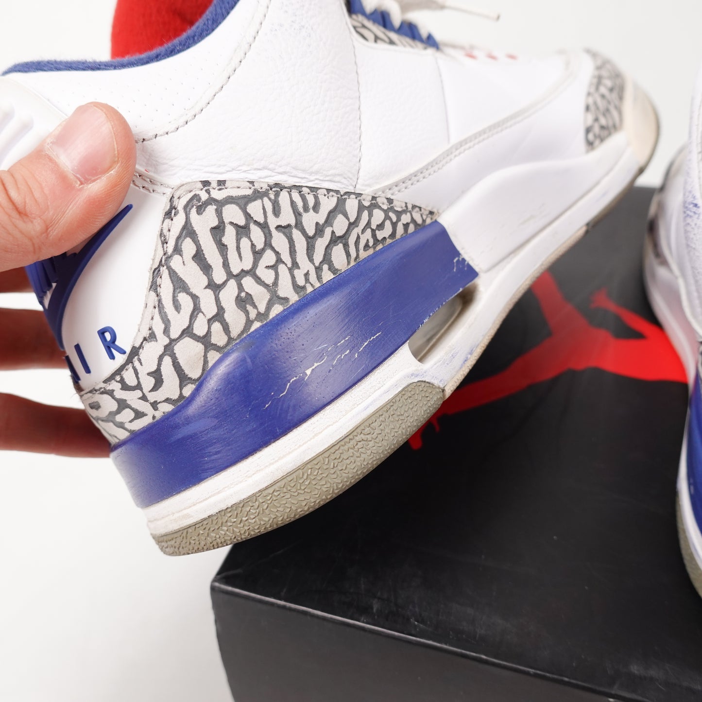 2016 Jordan 3 True Blue - Size 10
