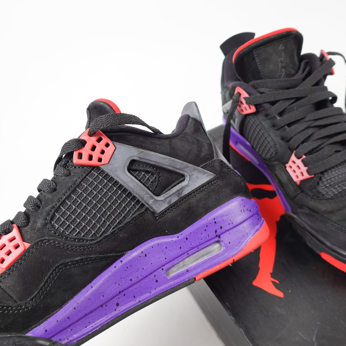 Jordan 4 Raptors - Size 10