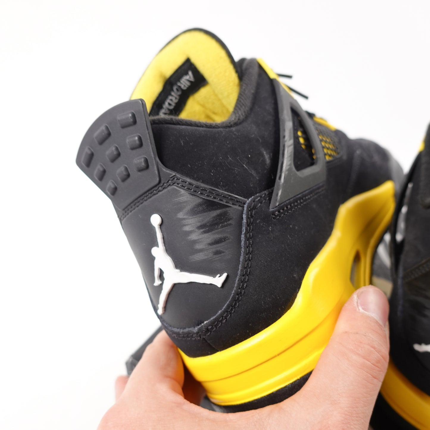 Jordan 4 Yellow Thunder - Size 9