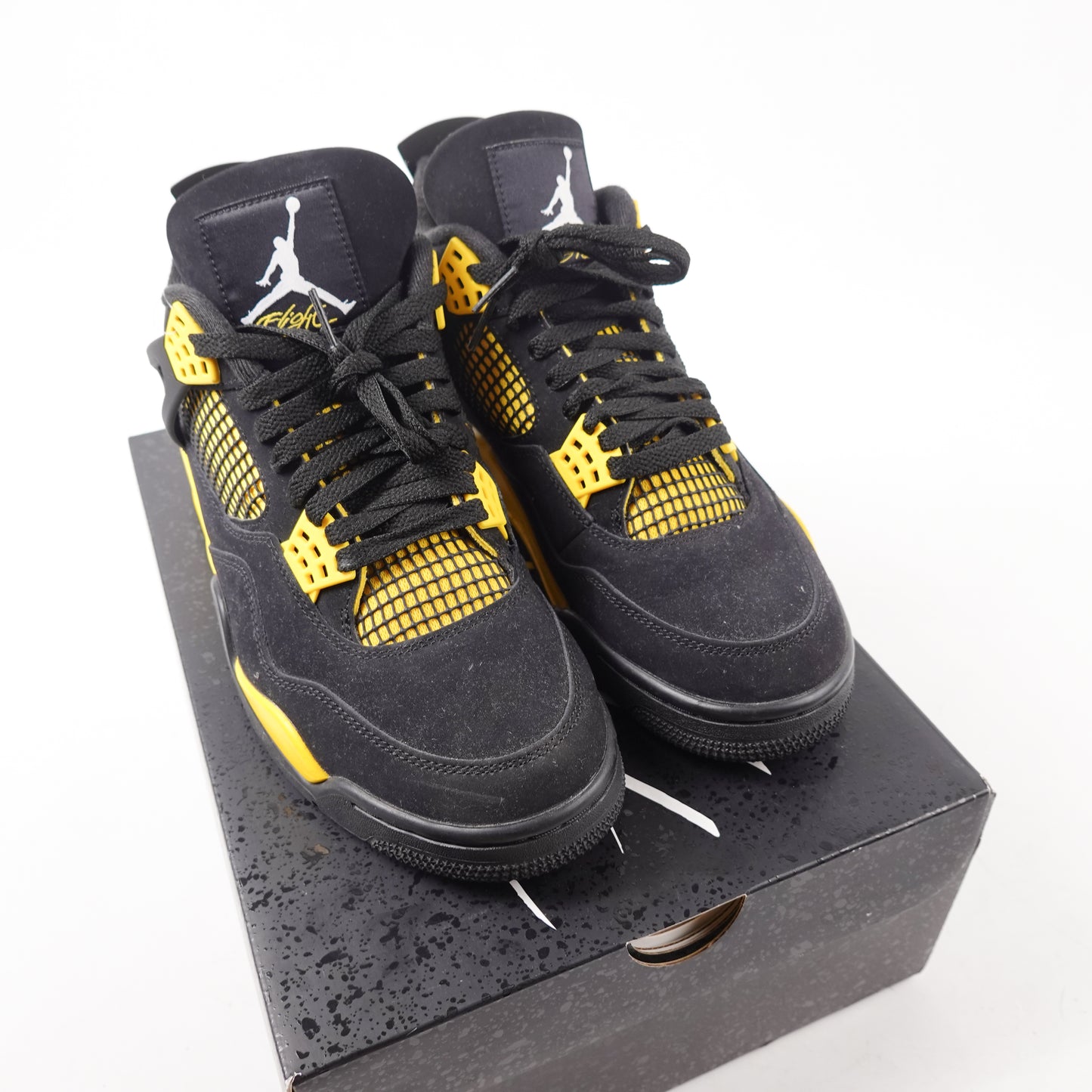 Jordan 4 Yellow Thunder - Size 9