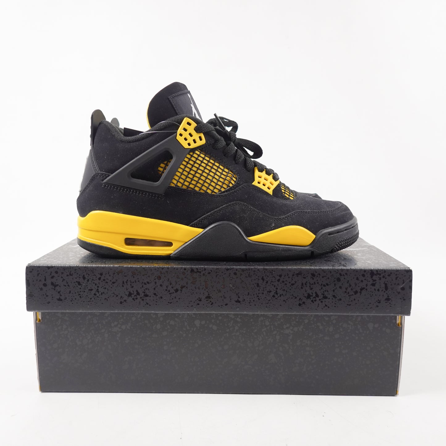 Jordan 4 Yellow Thunder - Size 9