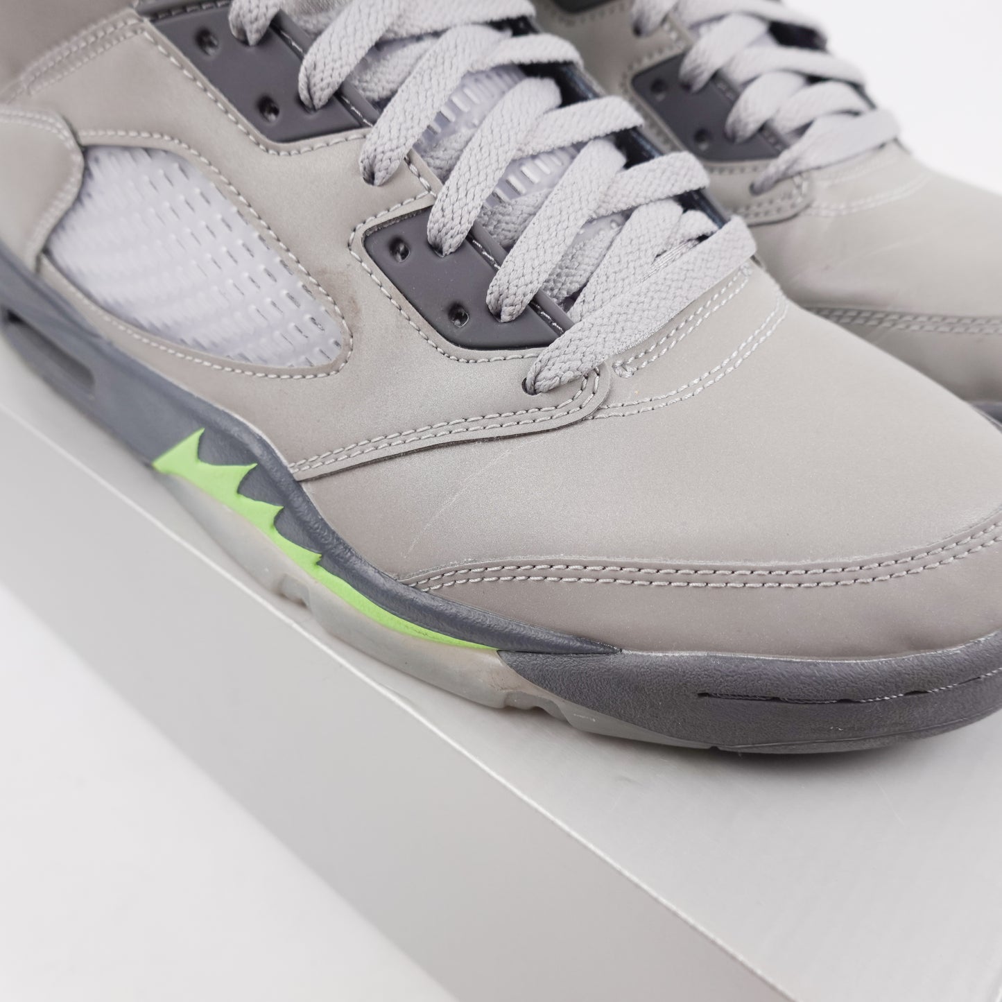 Jordan 5 Green Bean - Size 10