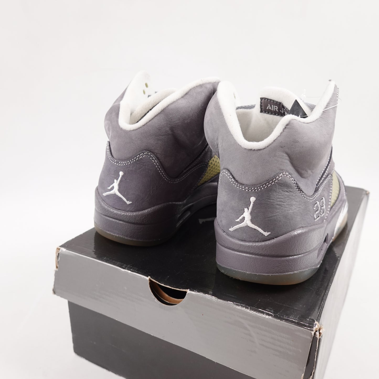 2011 Jordan 5 Wolf Grey - Size 8.5