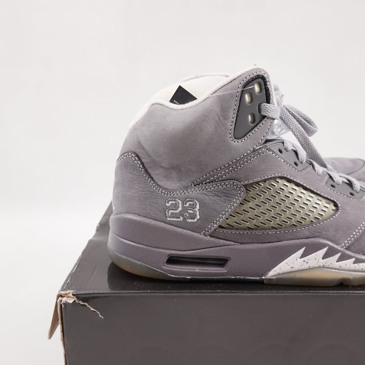 2011 Jordan 5 Wolf Grey - Size 8.5