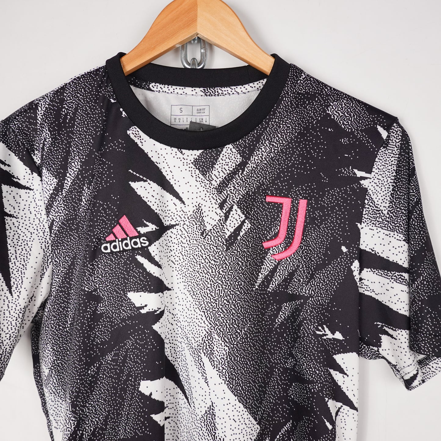 2023/24 Juventus Adidas Jersey - Size S