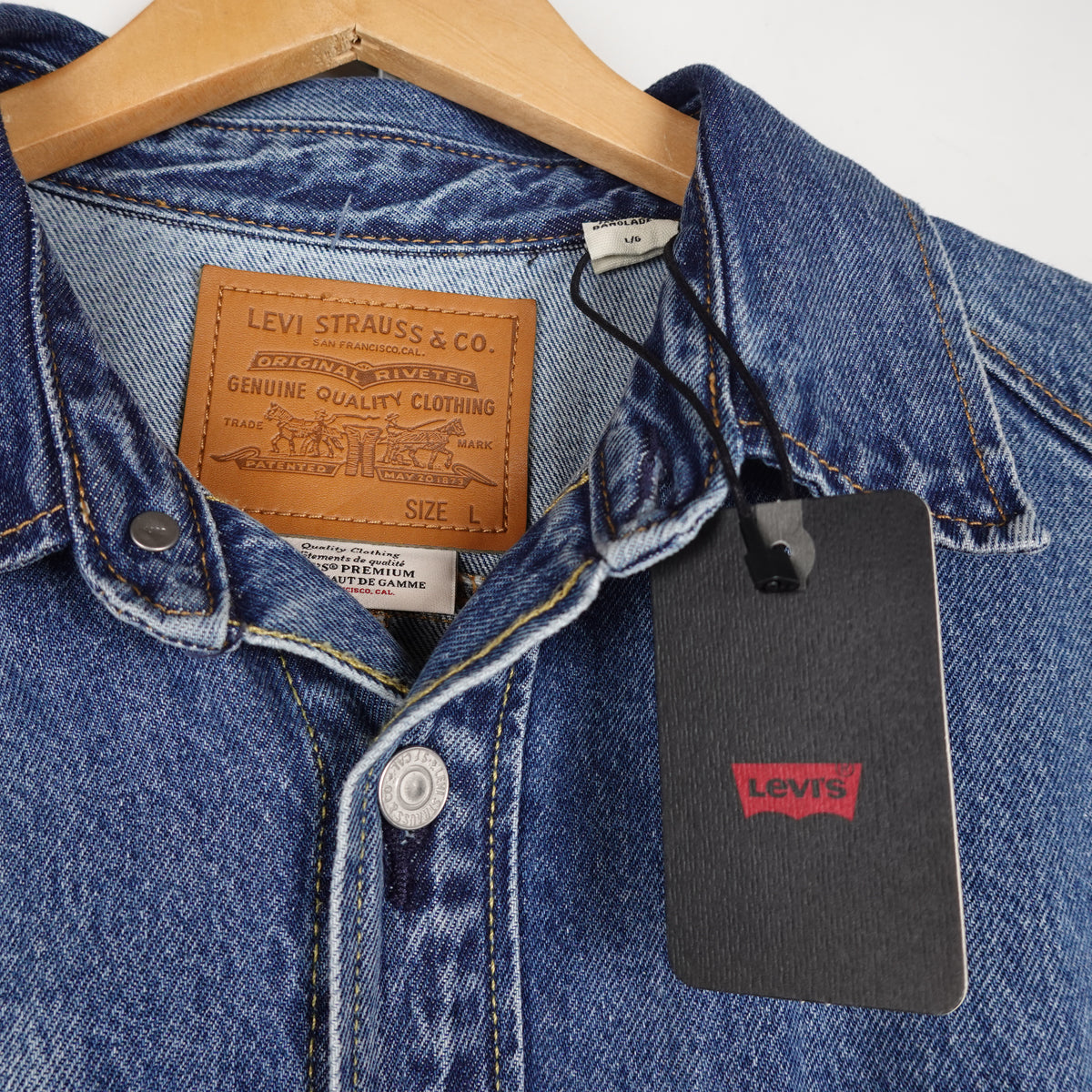 Levi's Oversized Denim Jacket - Size L