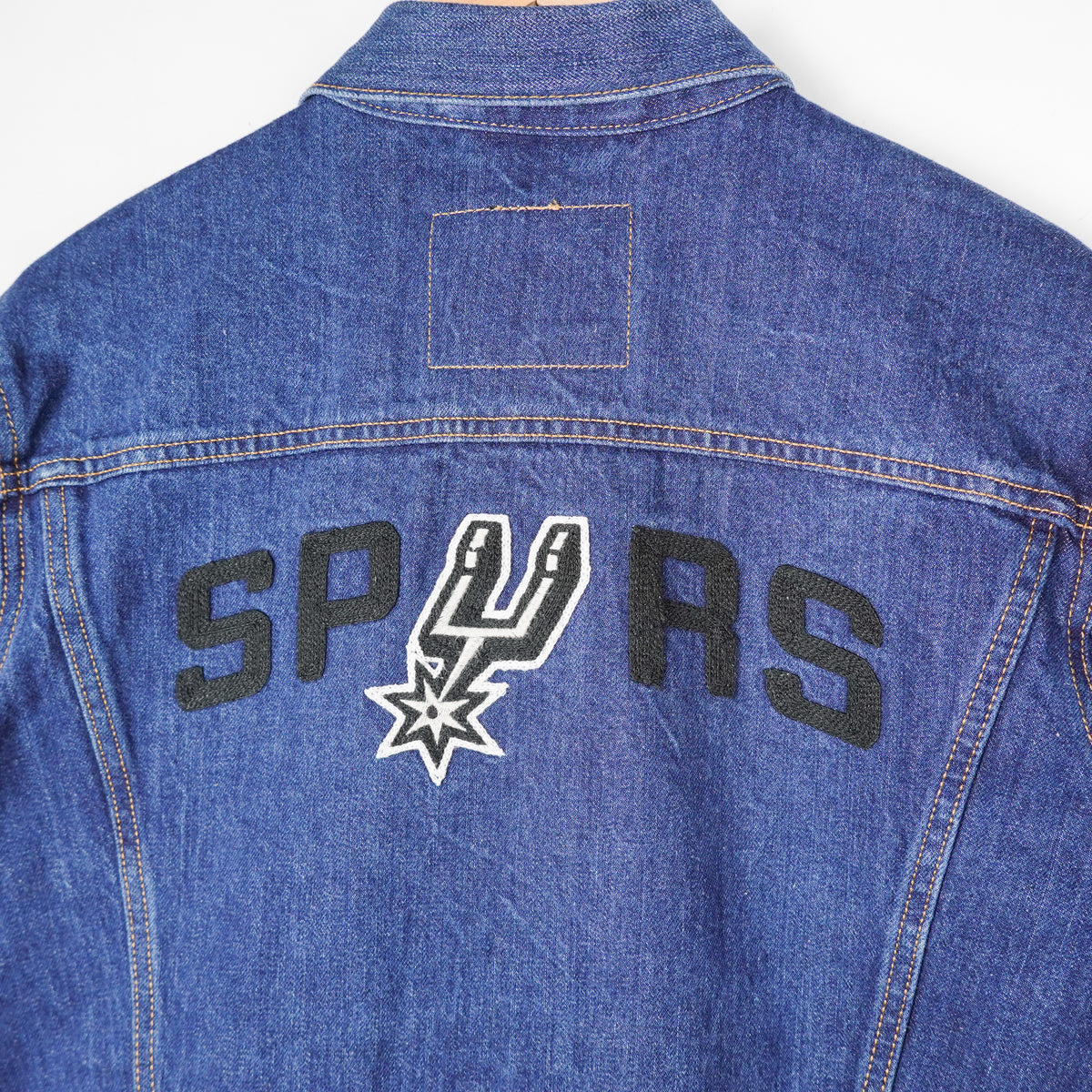 Levi’s Spurs Jacket - Size M