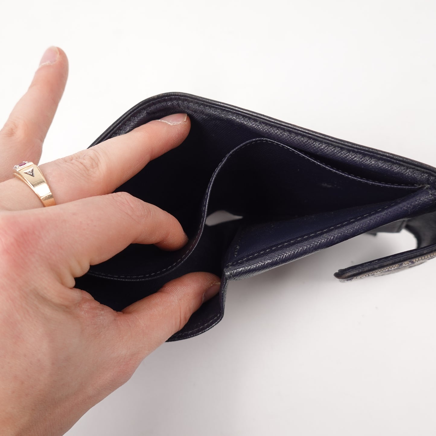 Louis Vuitton Mini Lin Wallet