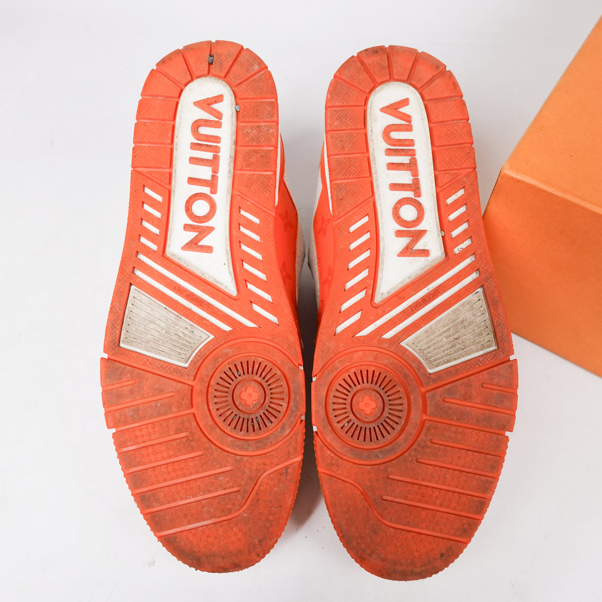 Louis Vuitton Trainer ‘Orange Monogram’ - Size 9.5