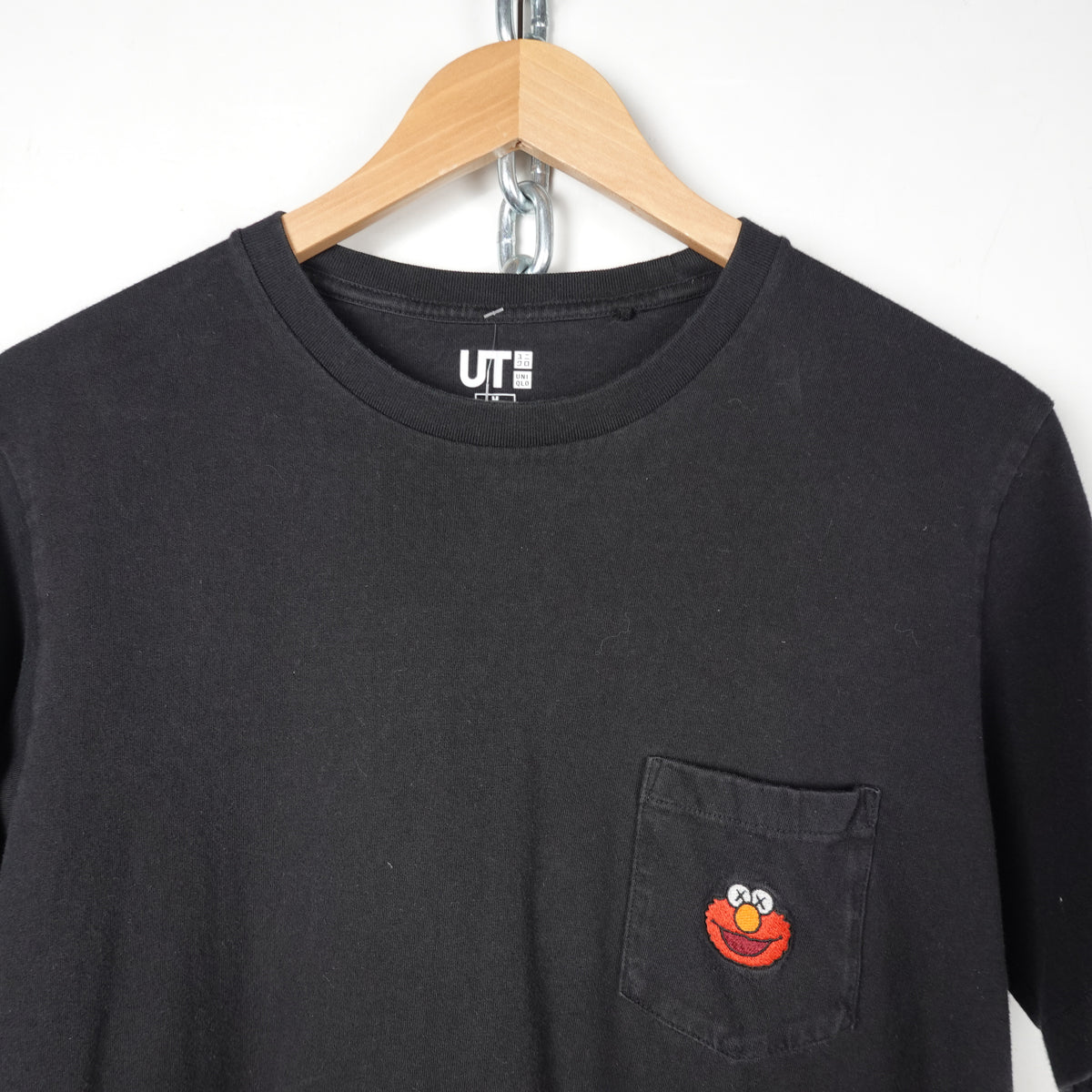 Uniqlo Elmo Tee - Size M