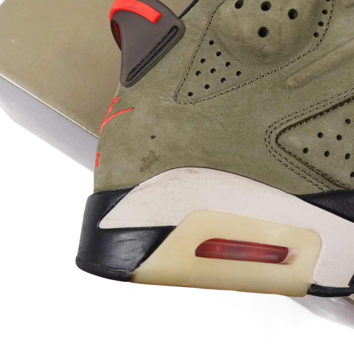 Jordan 6 Travis Scott - Size 9.5