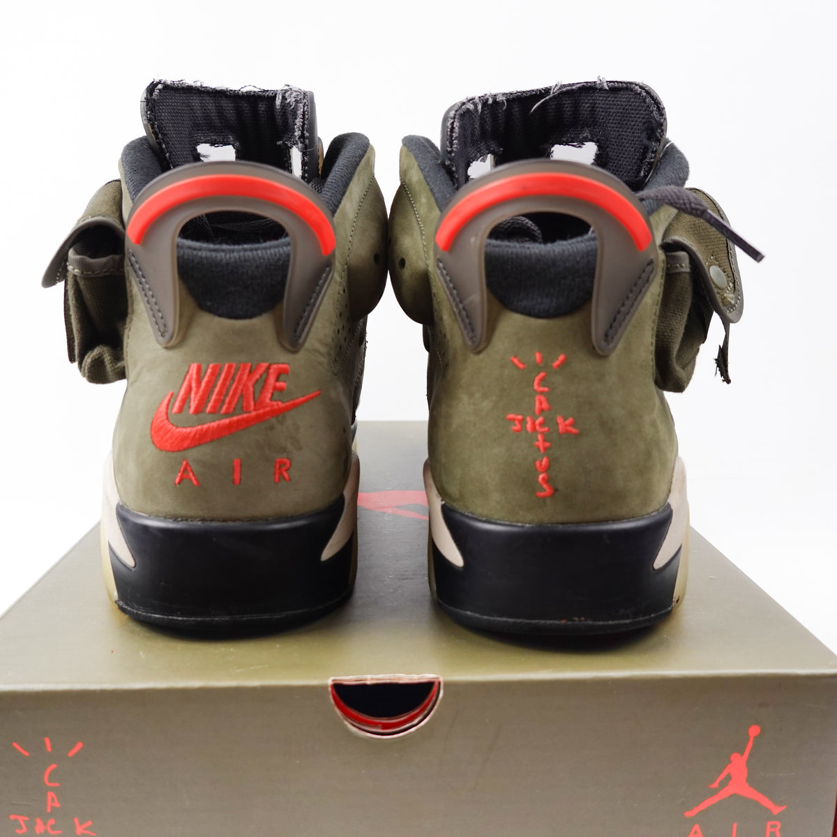 Jordan 6 Travis Scott - Size 9.5