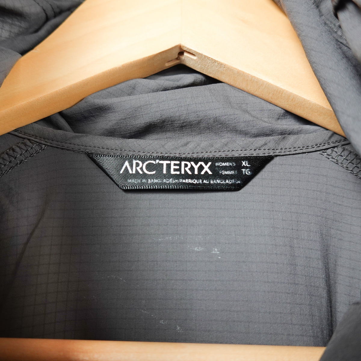 Arc’teryx Squamish Company Jacket - Women's XL