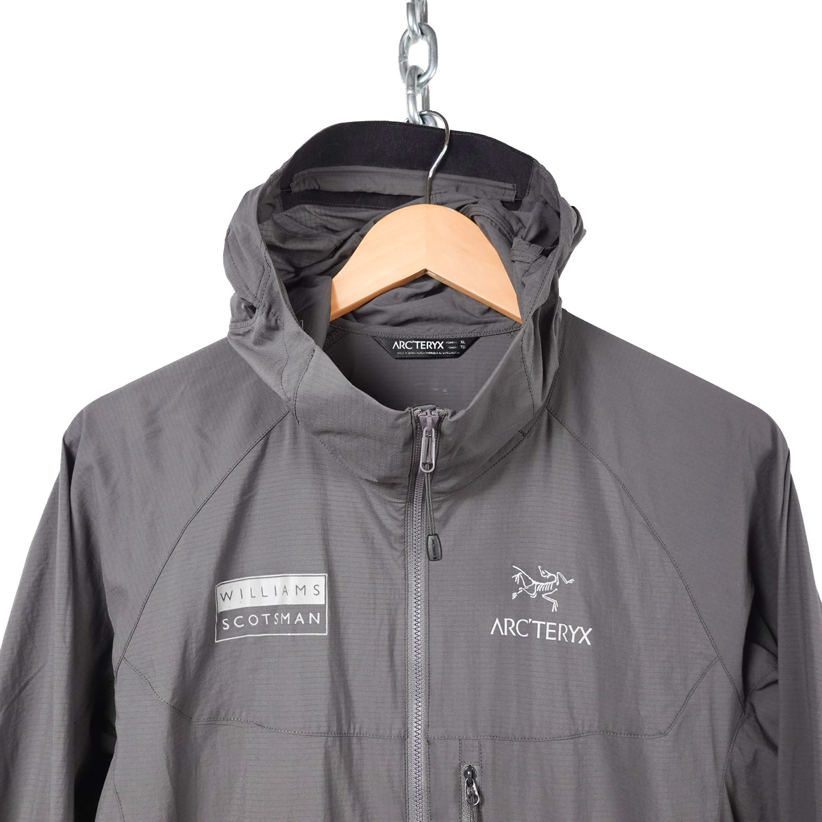 Arc’teryx Squamish Company Jacket - Women's XL