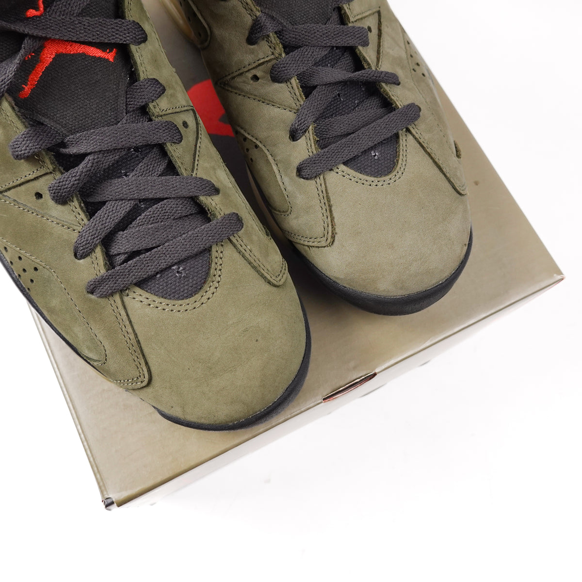 Jordan 6 Travis Scott - Size 9.5
