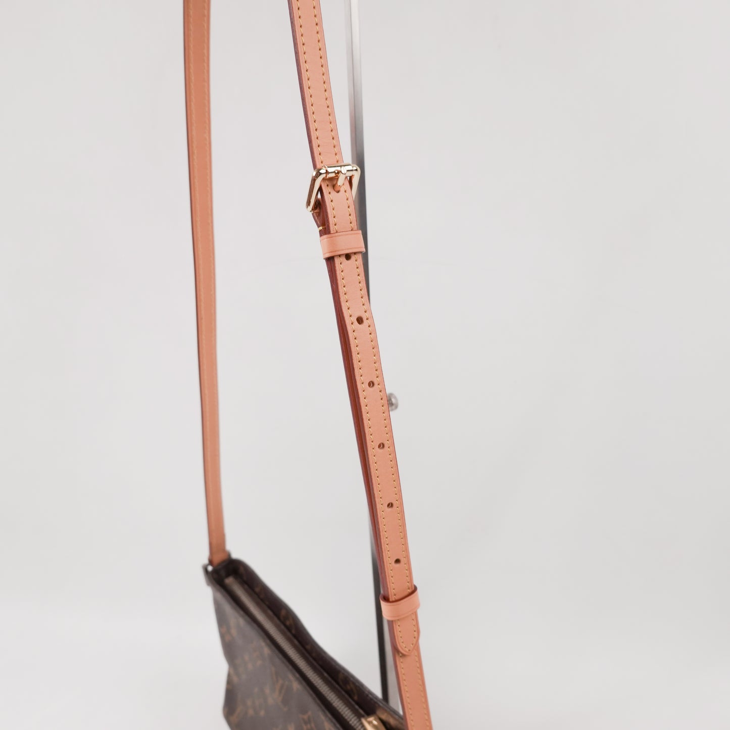 2002 Louis Vuitton Monogram Trotteur Bag