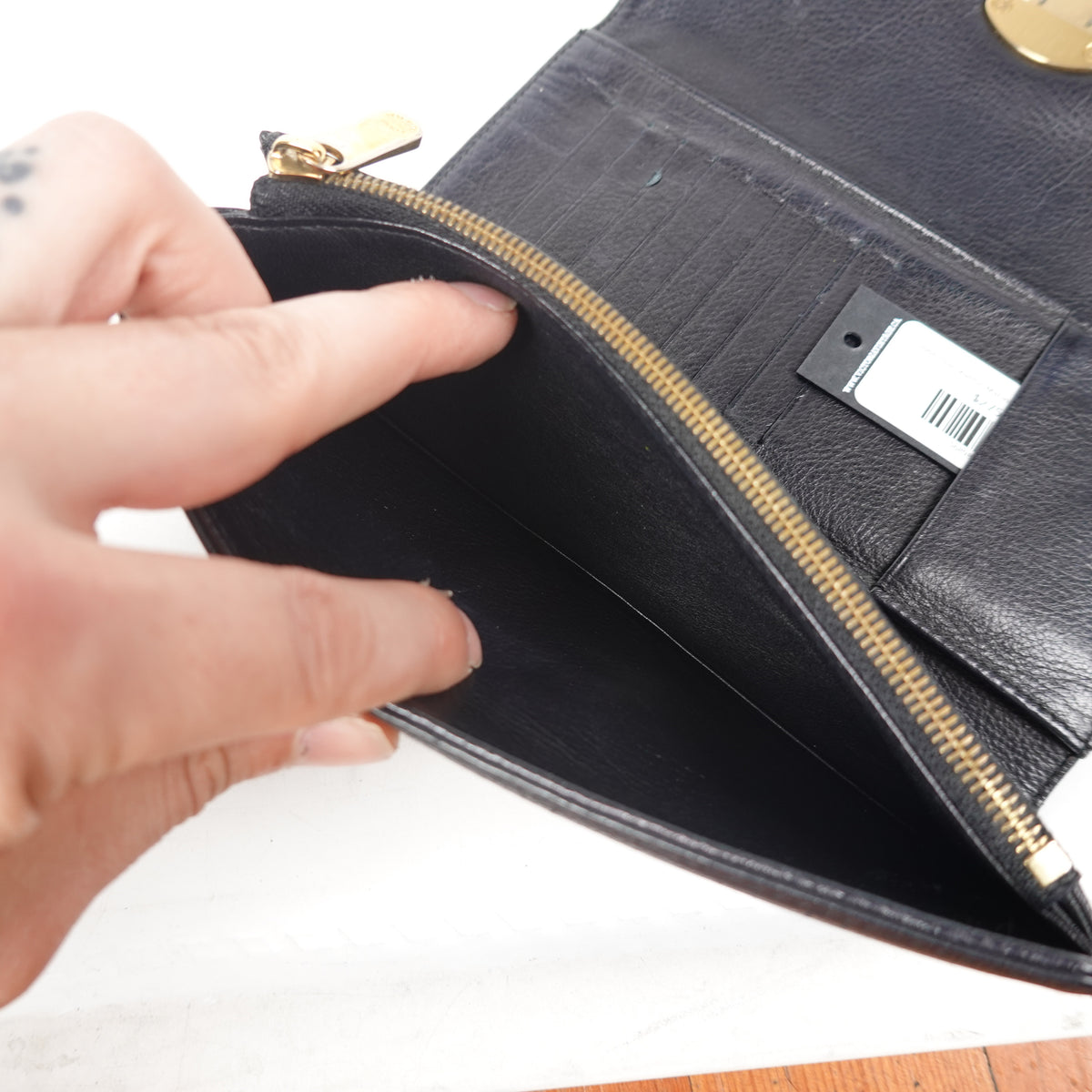 2008 Louis Vuitton Mahina Portefeuille Amelia Long Wallet