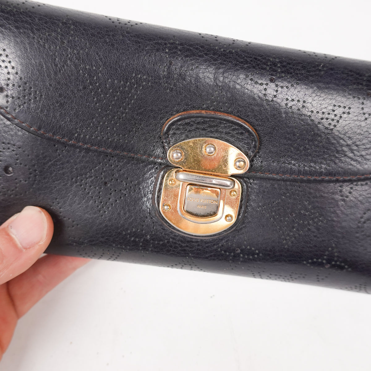 2008 Louis Vuitton Mahina Portefeuille Amelia Long Wallet