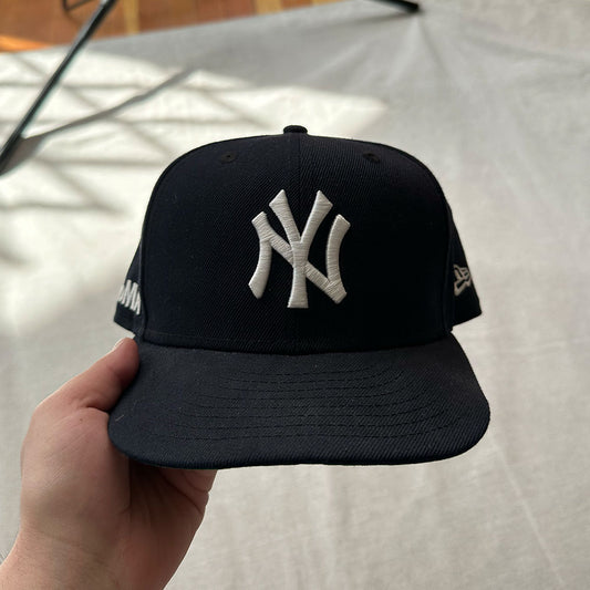 NY Yankees MoMa fitted - size 7 5/8