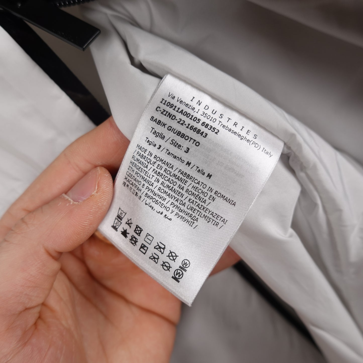 Moncler Sabik Rain Jacket - Size 3